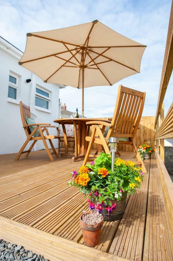 Cwtch Y Coetir Villa Swansea Exterior foto